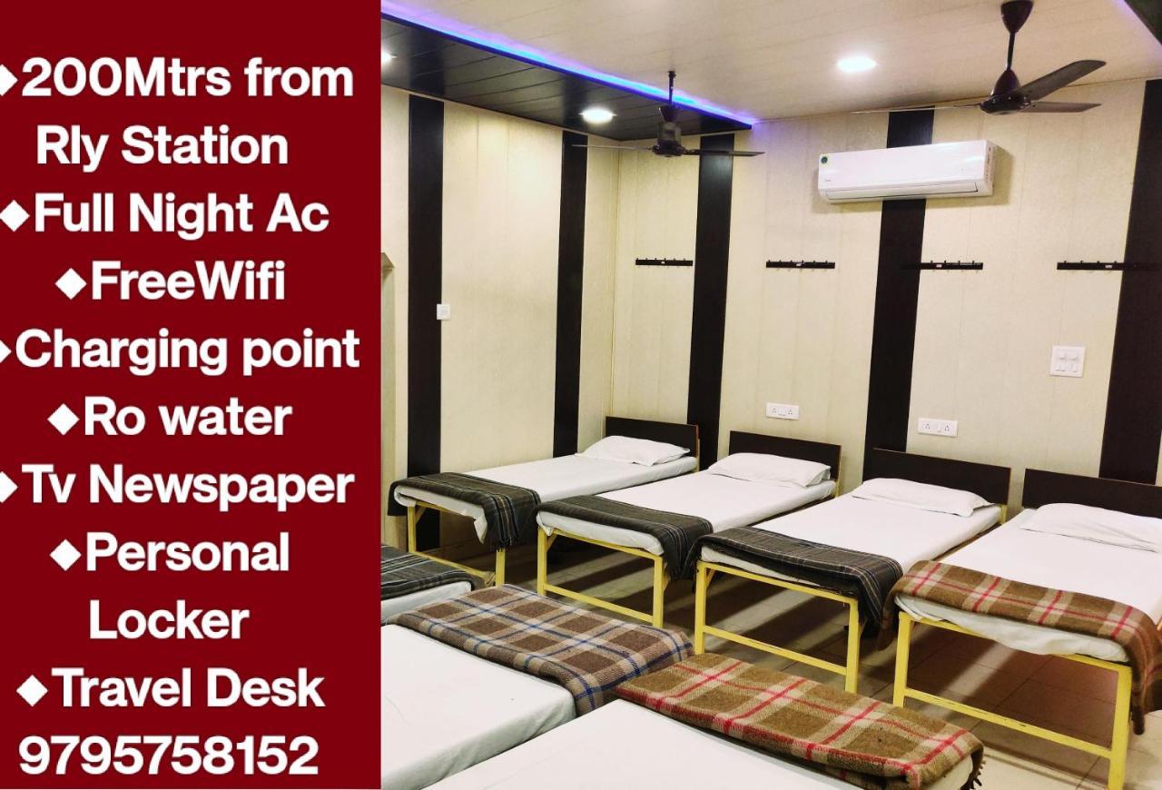 Roop Guest House Lucknow Extérieur photo