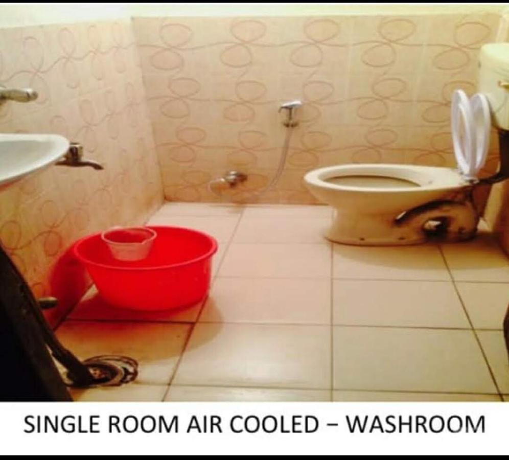 Roop Guest House Lucknow Extérieur photo