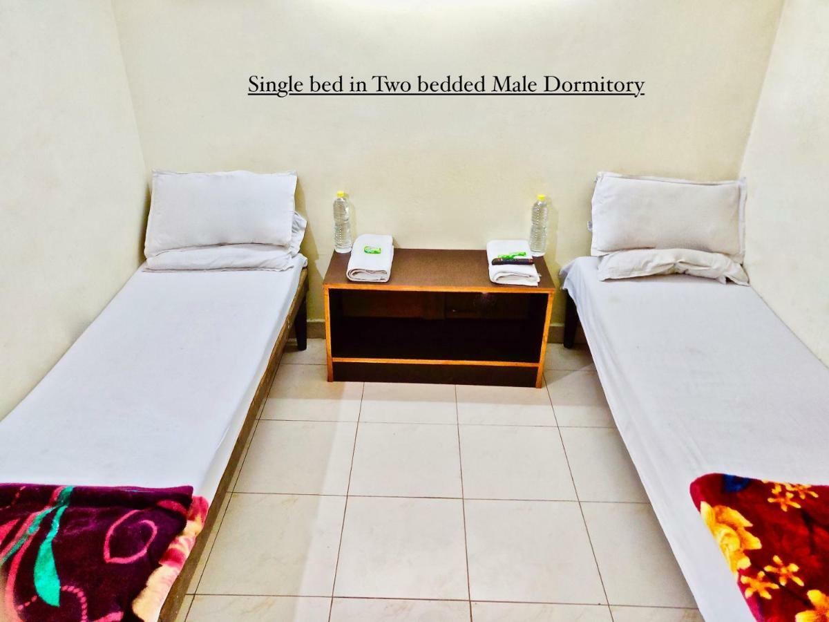 Roop Guest House Lucknow Extérieur photo