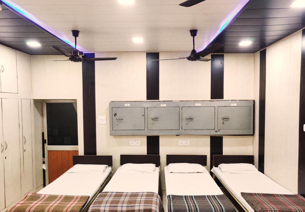 Roop Guest House Lucknow Extérieur photo