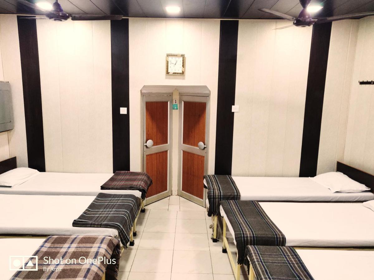Roop Guest House Lucknow Extérieur photo